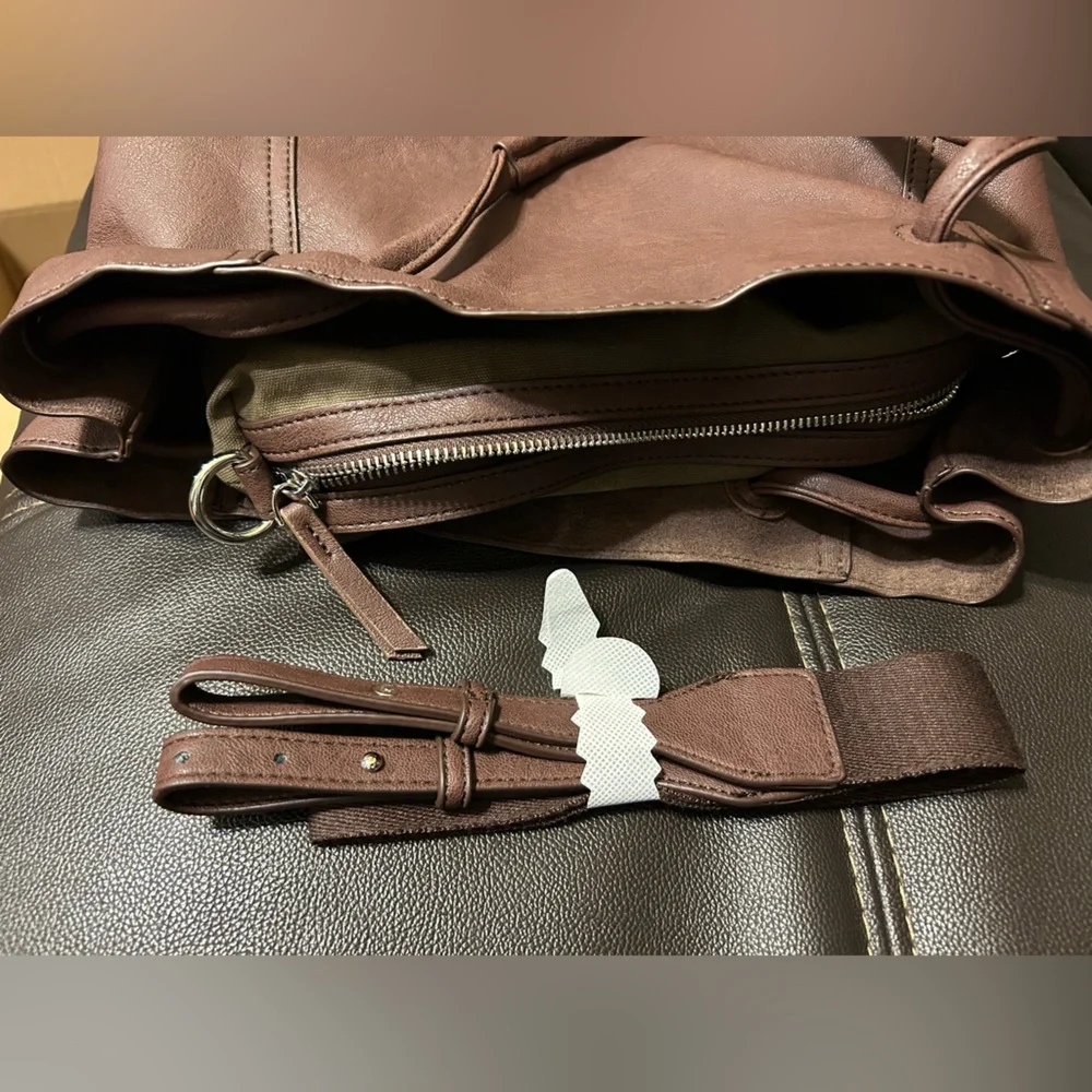 Brown Solid‎ Tote Shoulder Bag Zip Closure Removable Pouch Pockets